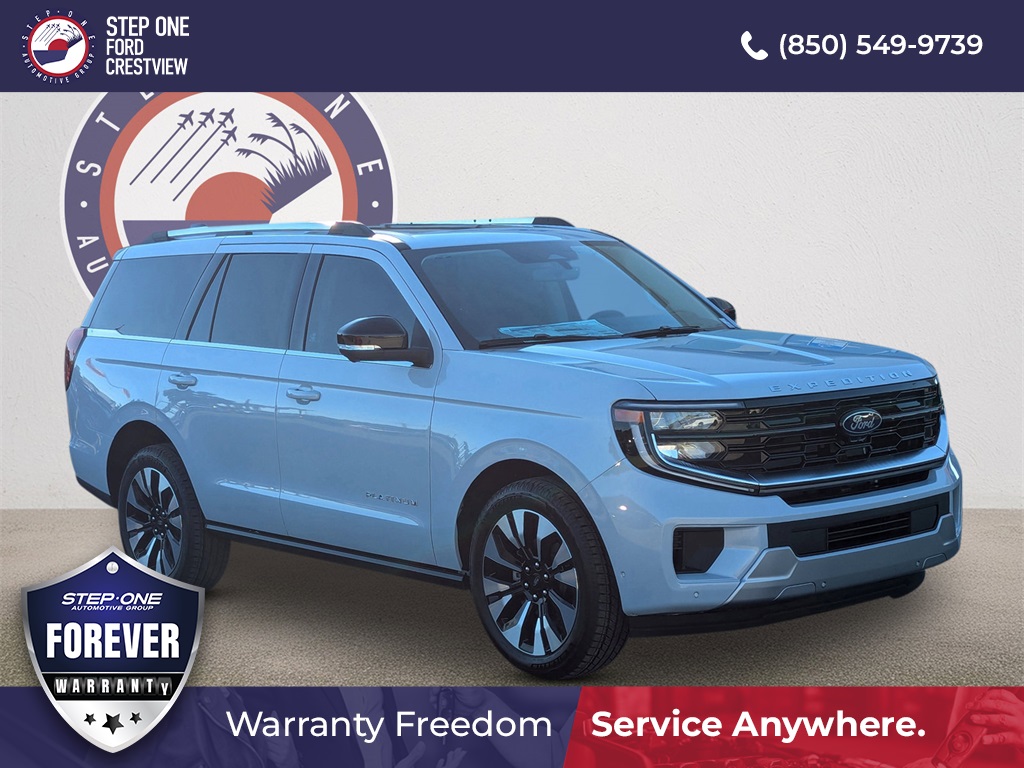 2025 Ford Expedition Platinum's photo