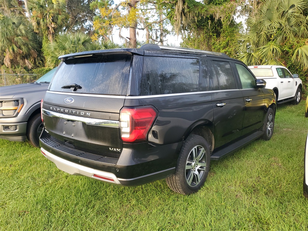 2024 Ford Expedition MAX Limited photo 3