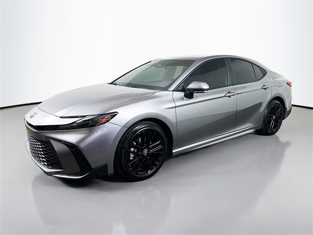 2025 Toyota Camry SE photo 4