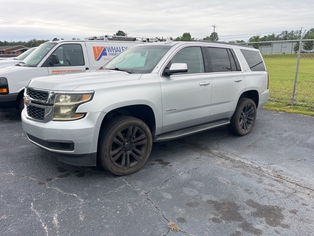 2018 Chevrolet Tahoe LT photo 3