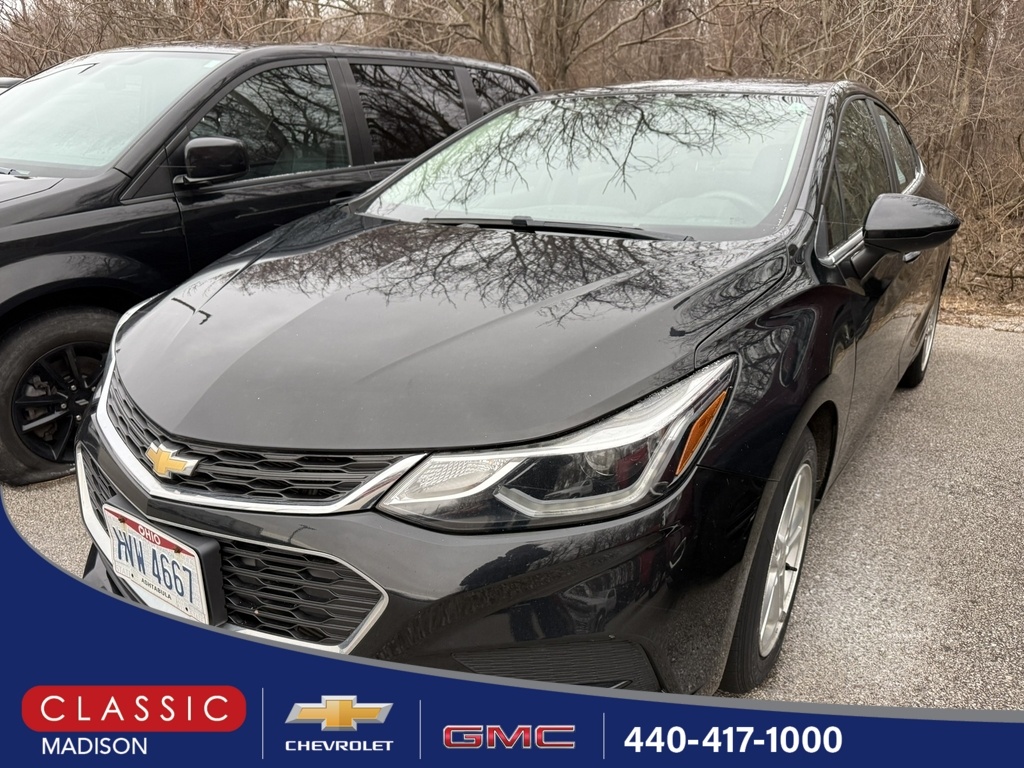 2017 Chevrolet Cruze LT's photo