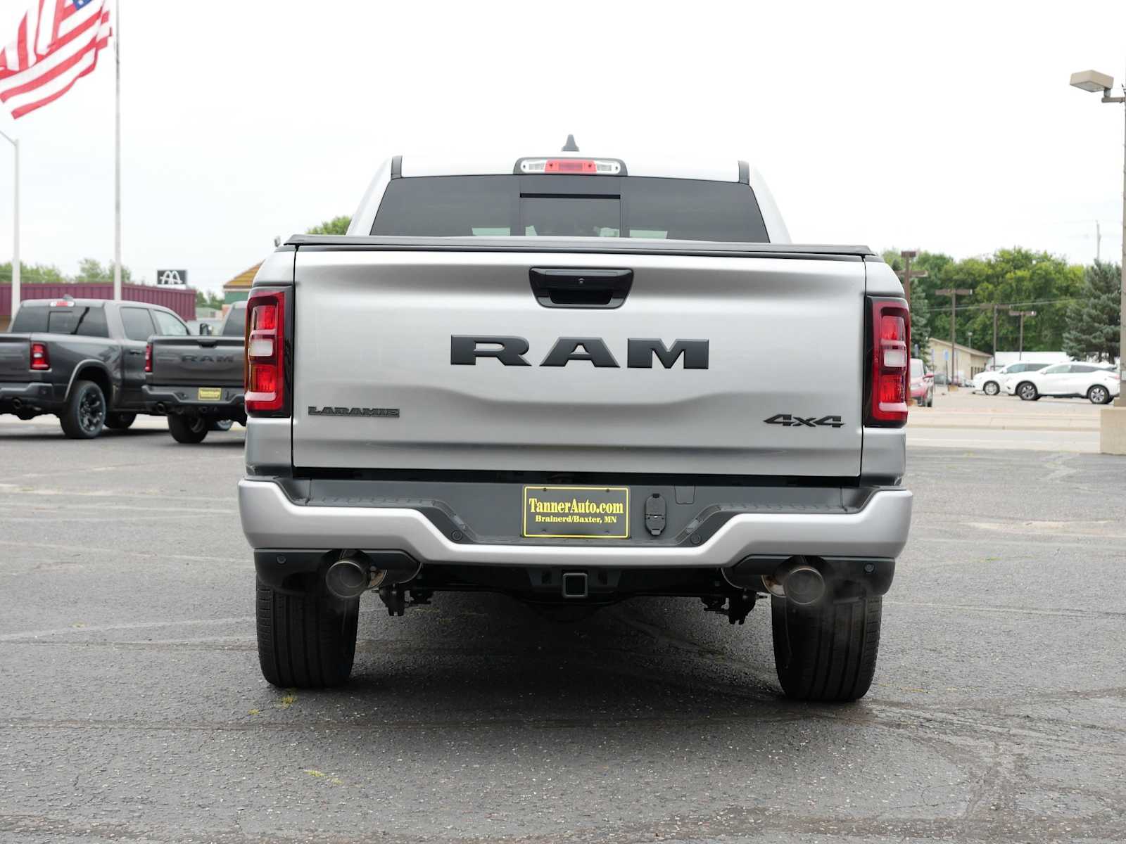 2026 Ram 1500 Laramie photo 4