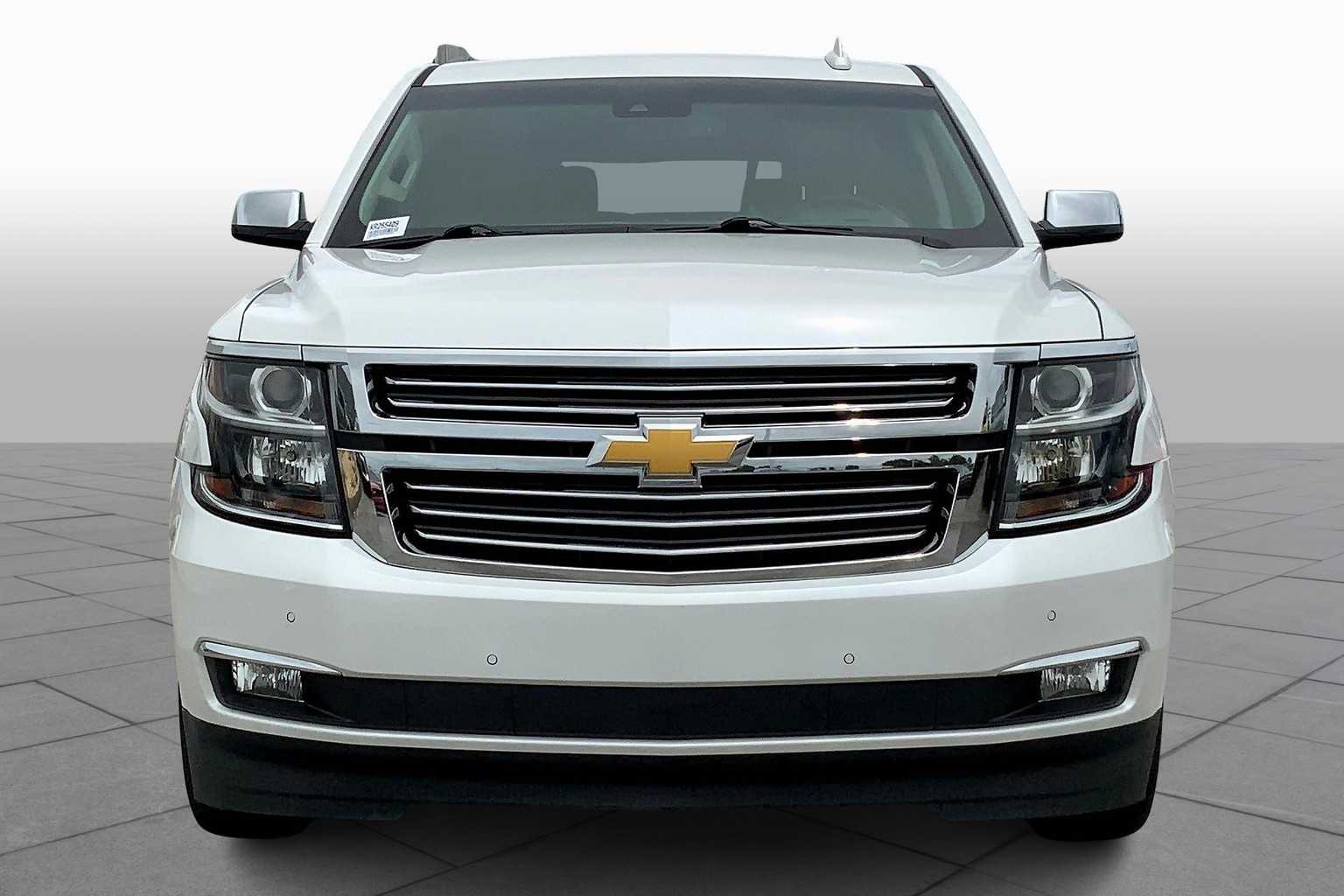 2019 Chevrolet Tahoe Premier photo 3