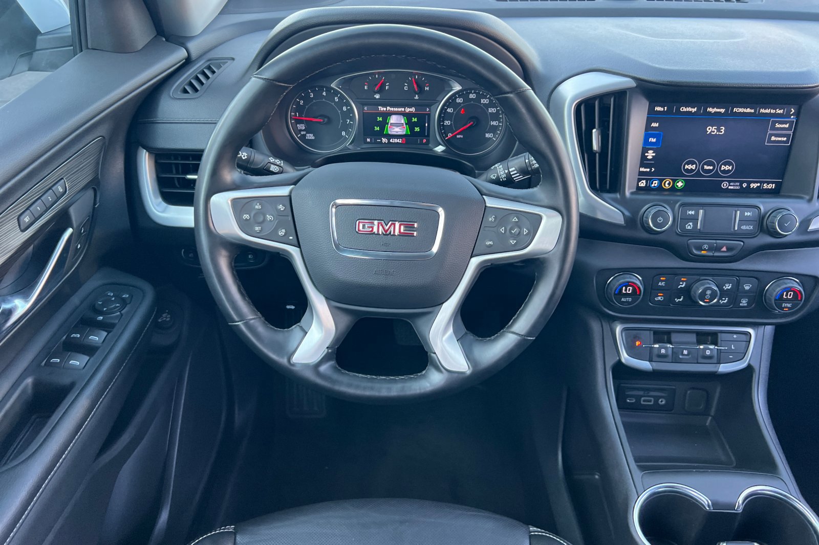 2024 Gmc Terrain SLT photo 13