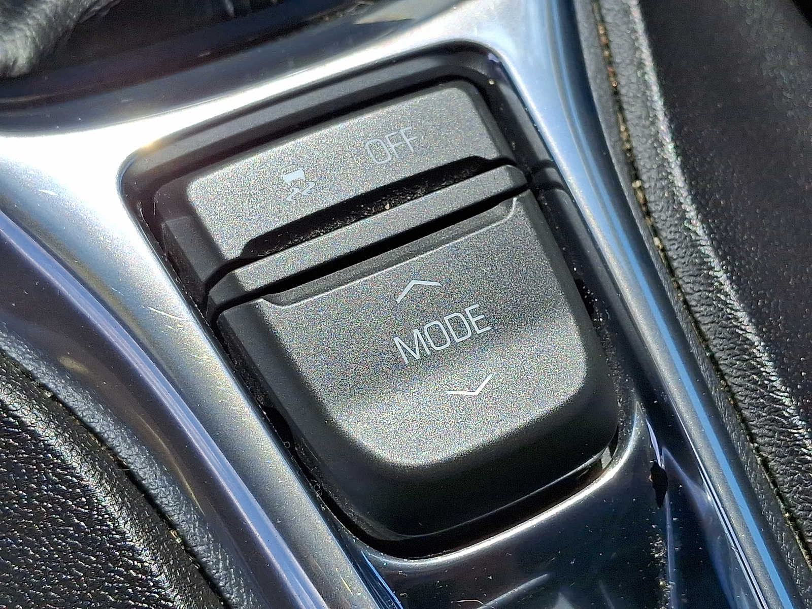 2017 Chevrolet Camaro 1LT photo 28