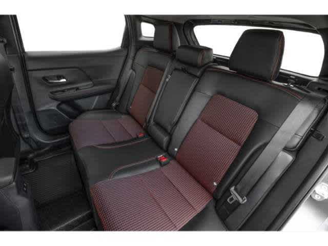 2026 Nissan Kicks SR photo 8