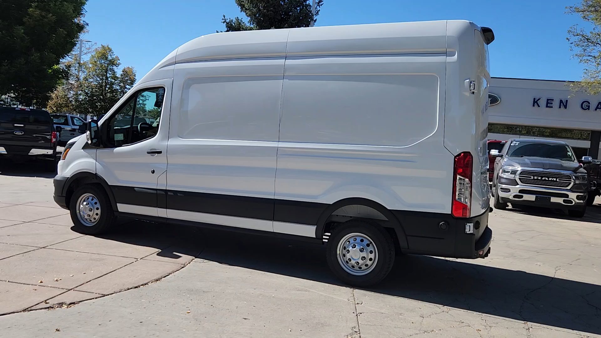 2025 Ford Transit Cargo Van photo 3