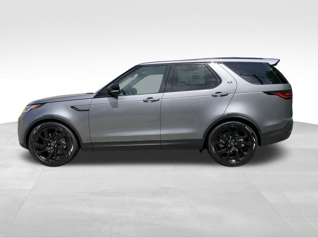 2025 Land Rover Discovery S photo 5