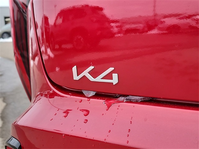 2025 Kia K4 GT-Line Turbo photo 5