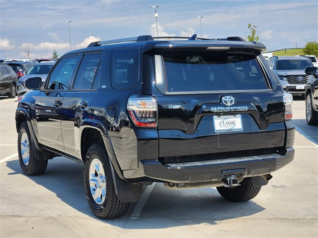 2022 Toyota 4Runner 4WD SR5 Premium photo 7