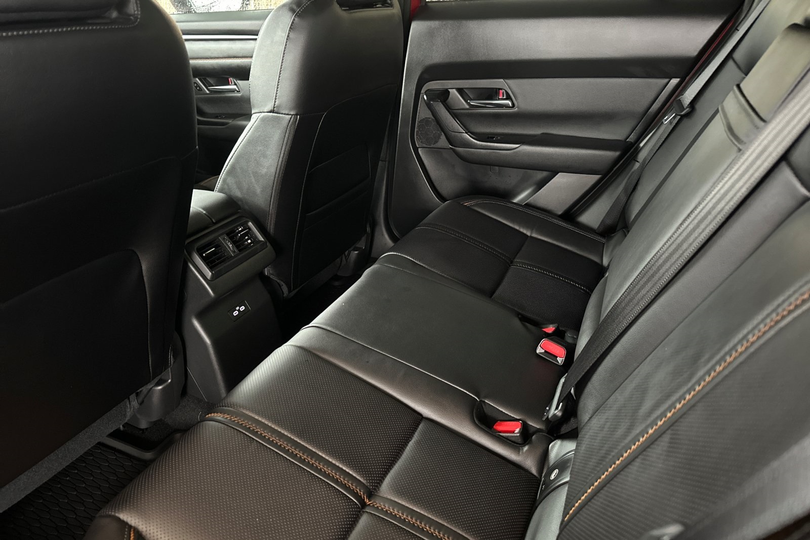 2025 Mazda CX-50 Premium Plus photo 12