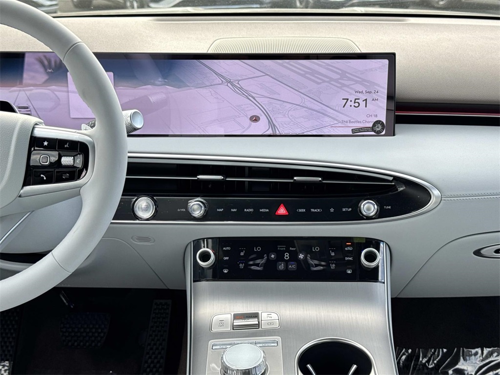 2026 Genesis GV70 2.5T Advanced photo 6