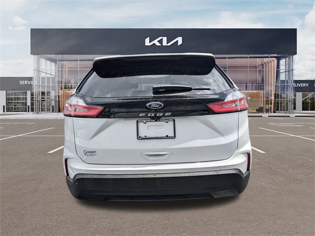 2021 Ford Edge SE photo 4