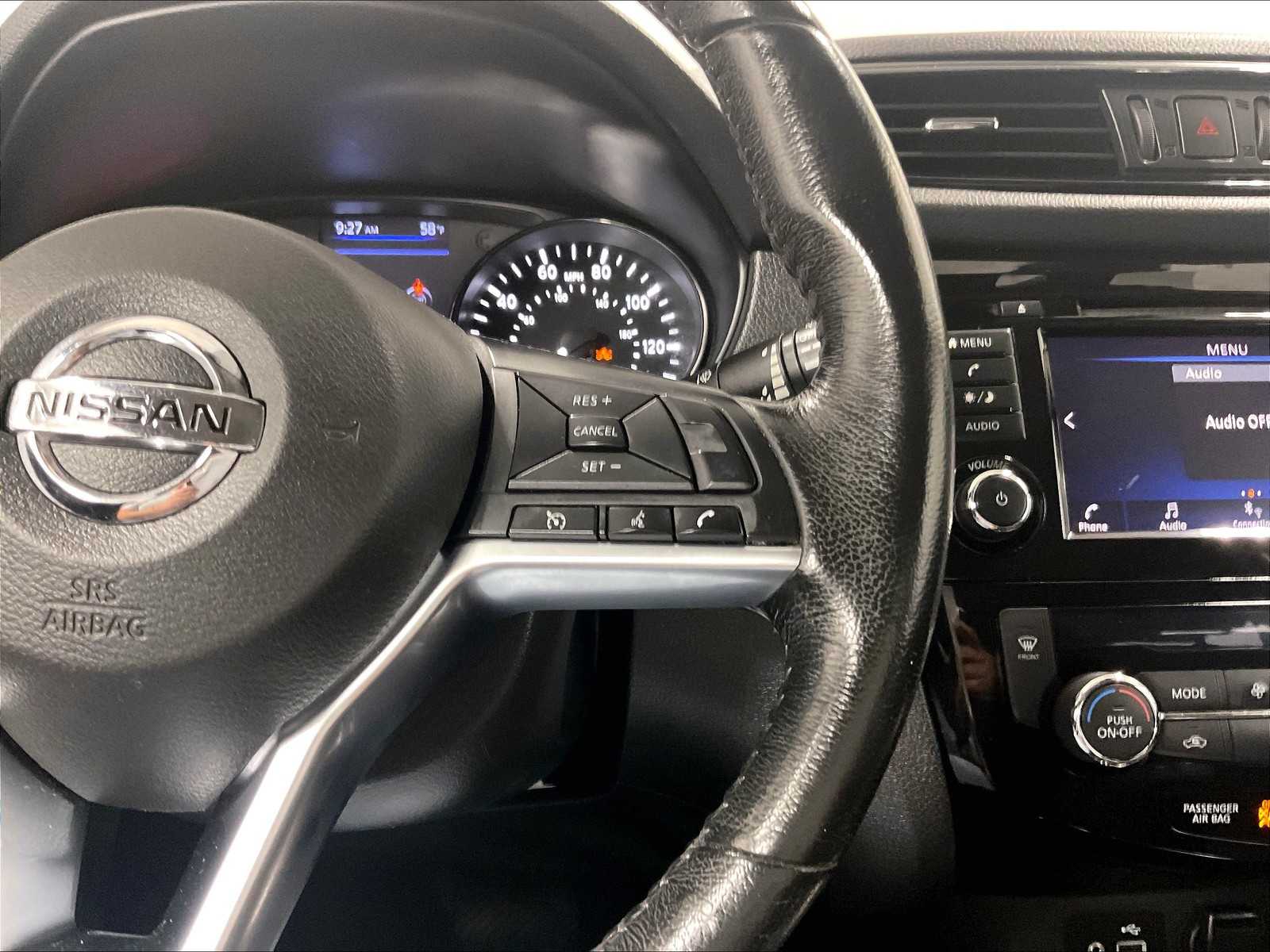 2019 Nissan Rogue Sport SV photo 23