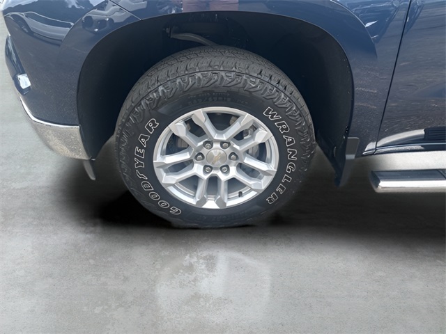 2022 Chevrolet Silverado LT 1500 photo 6