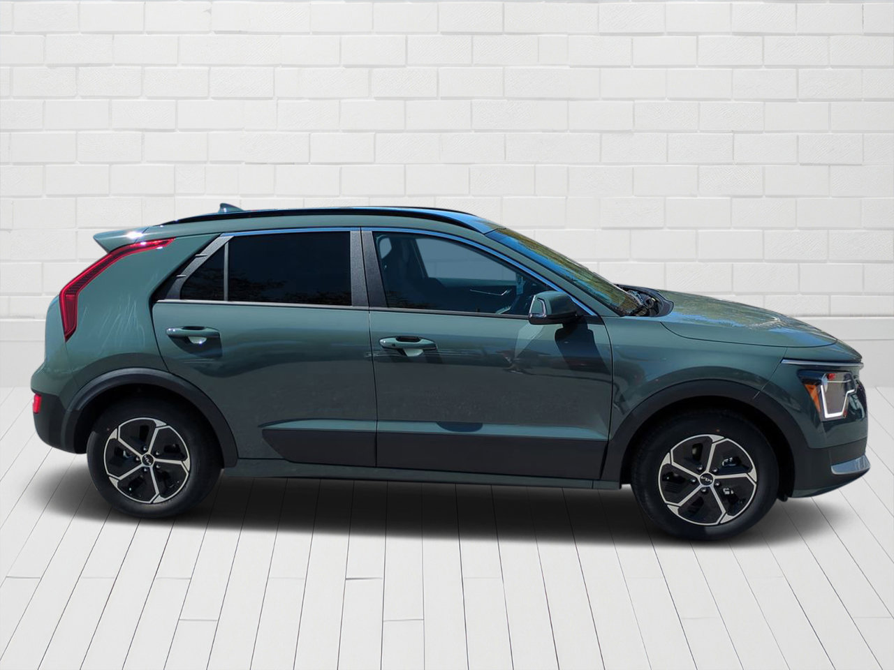 2025 Kia Niro EX photo 6