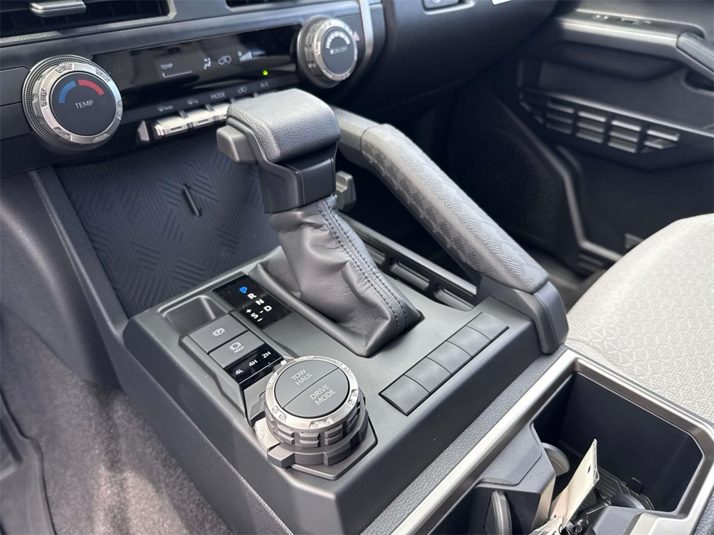 2025 Toyota 4Runner SR5 photo 26