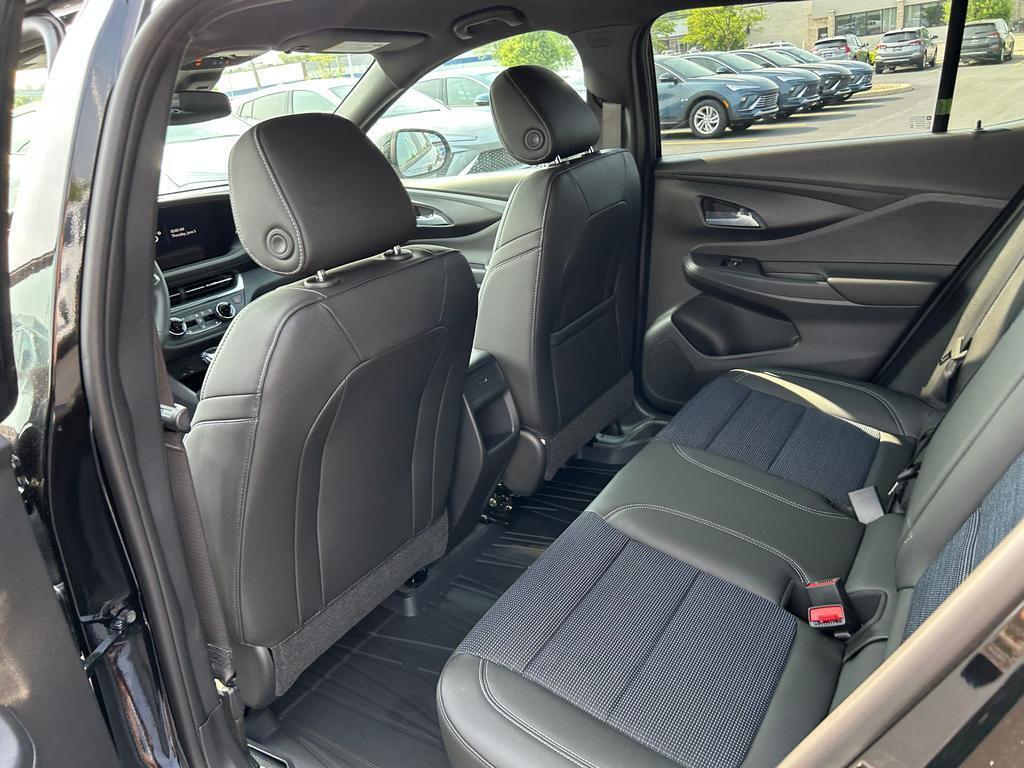 2025 Buick Envista Preferred photo 8