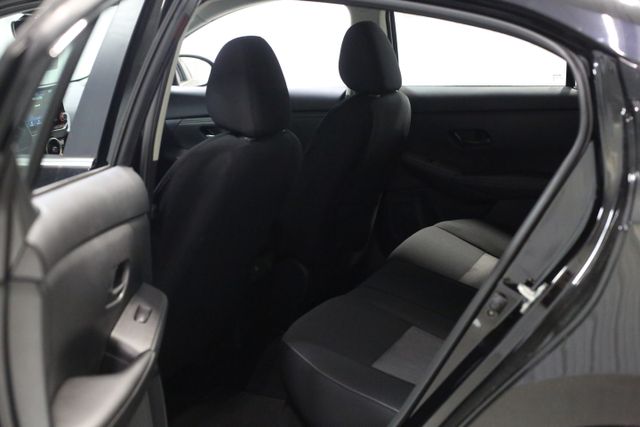 2025 Nissan Sentra SV photo 16