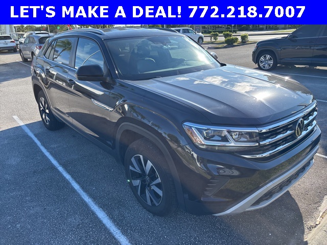 2022 Volkswagen Atlas Cross Sport SE photo 3