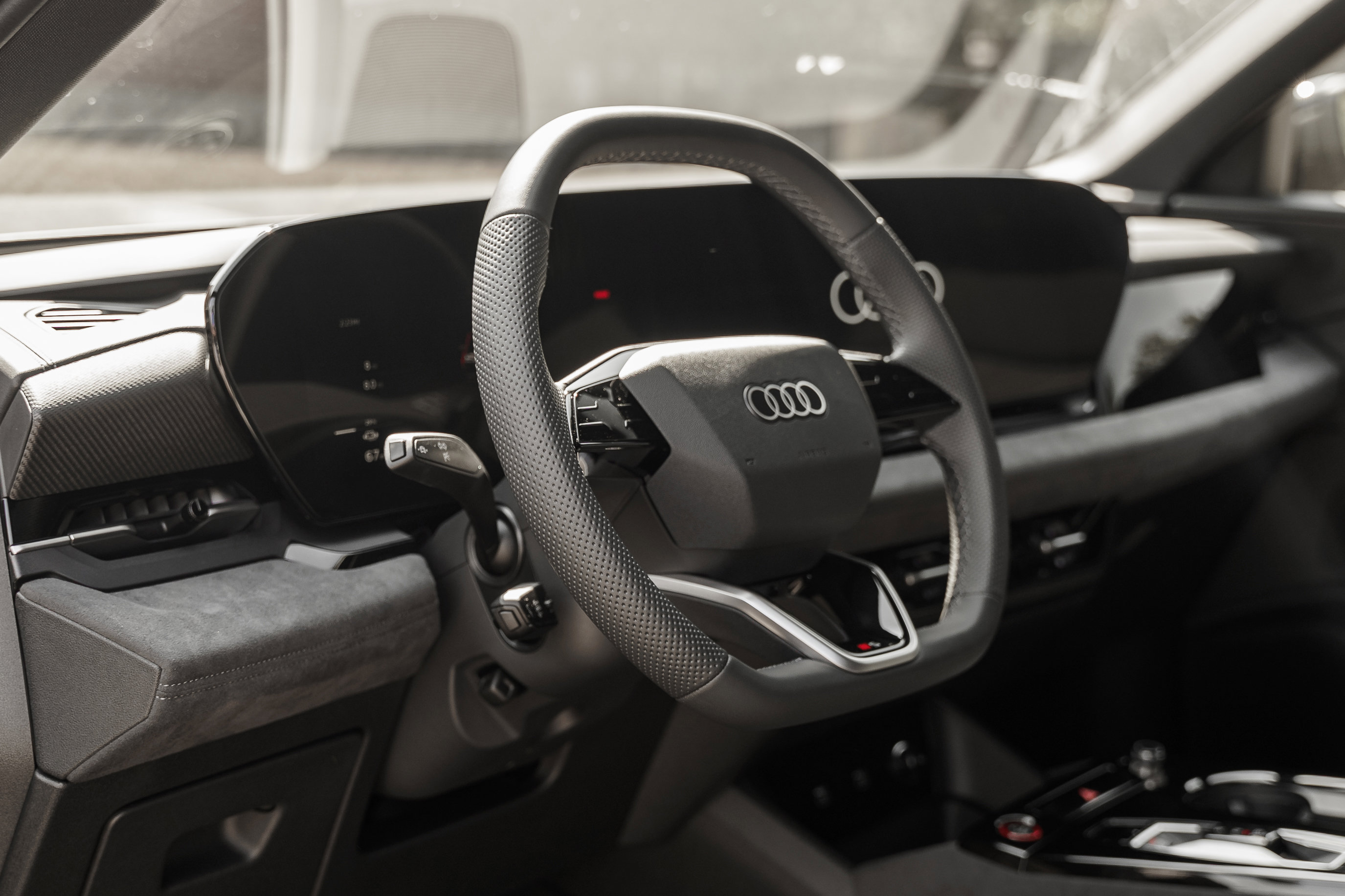 2025 Audi SQ6 photo 9