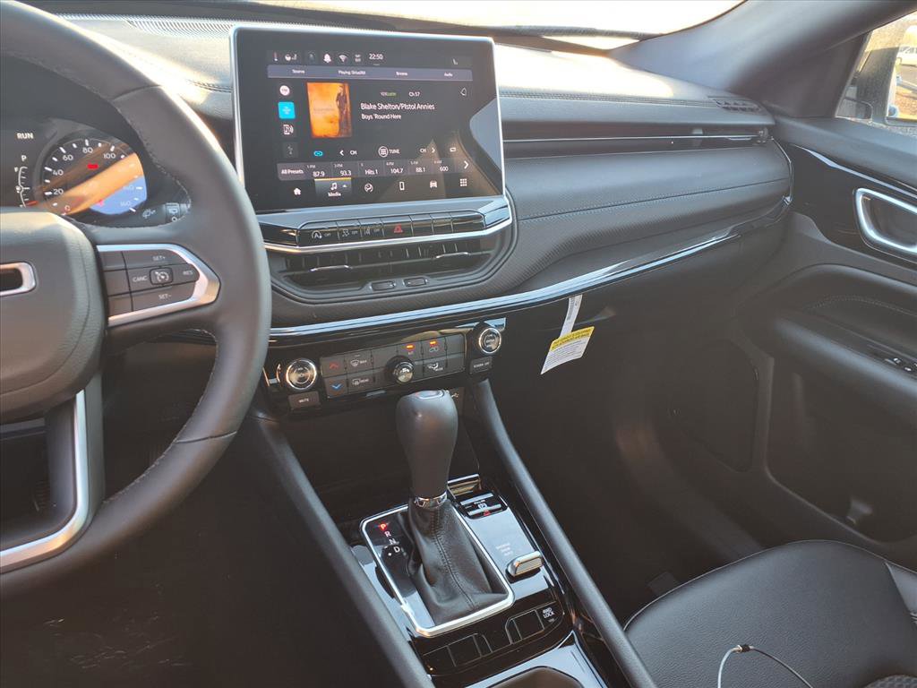 2026 Jeep Compass Altitude photo 3