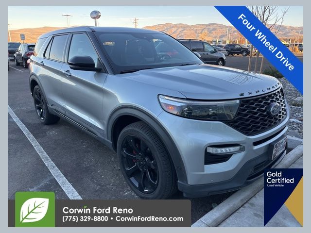 2022 Ford Explorer ST's photo