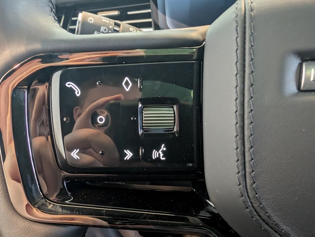 2025 Land Rover Range Rover Sport SE photo 17