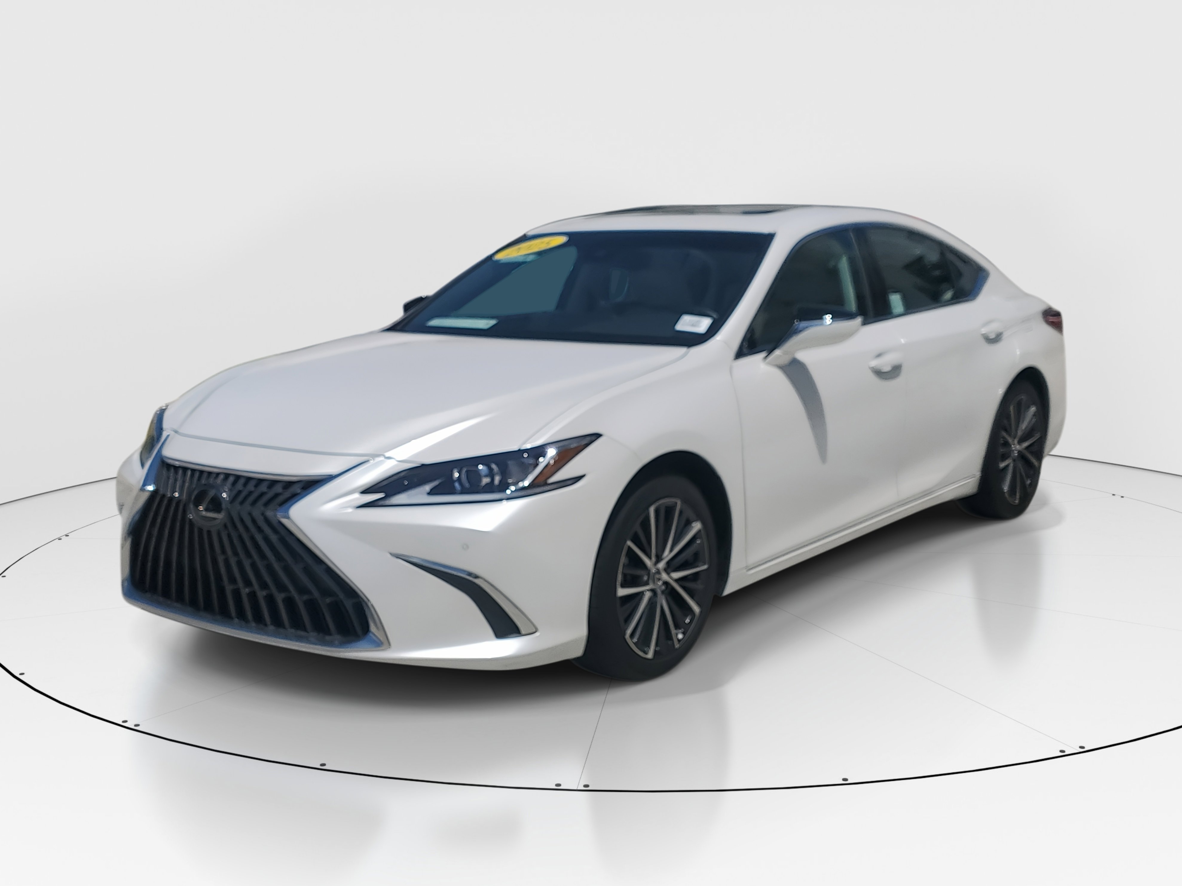2025 Lexus ES 350 photo 4