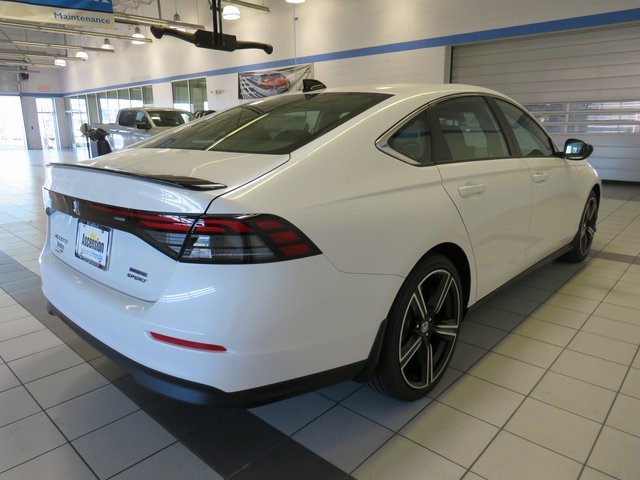 2025 Honda Accord Hybrid Sport photo 2