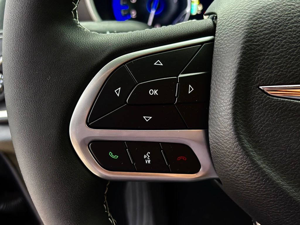 2026 Chrysler Pacifica photo 12