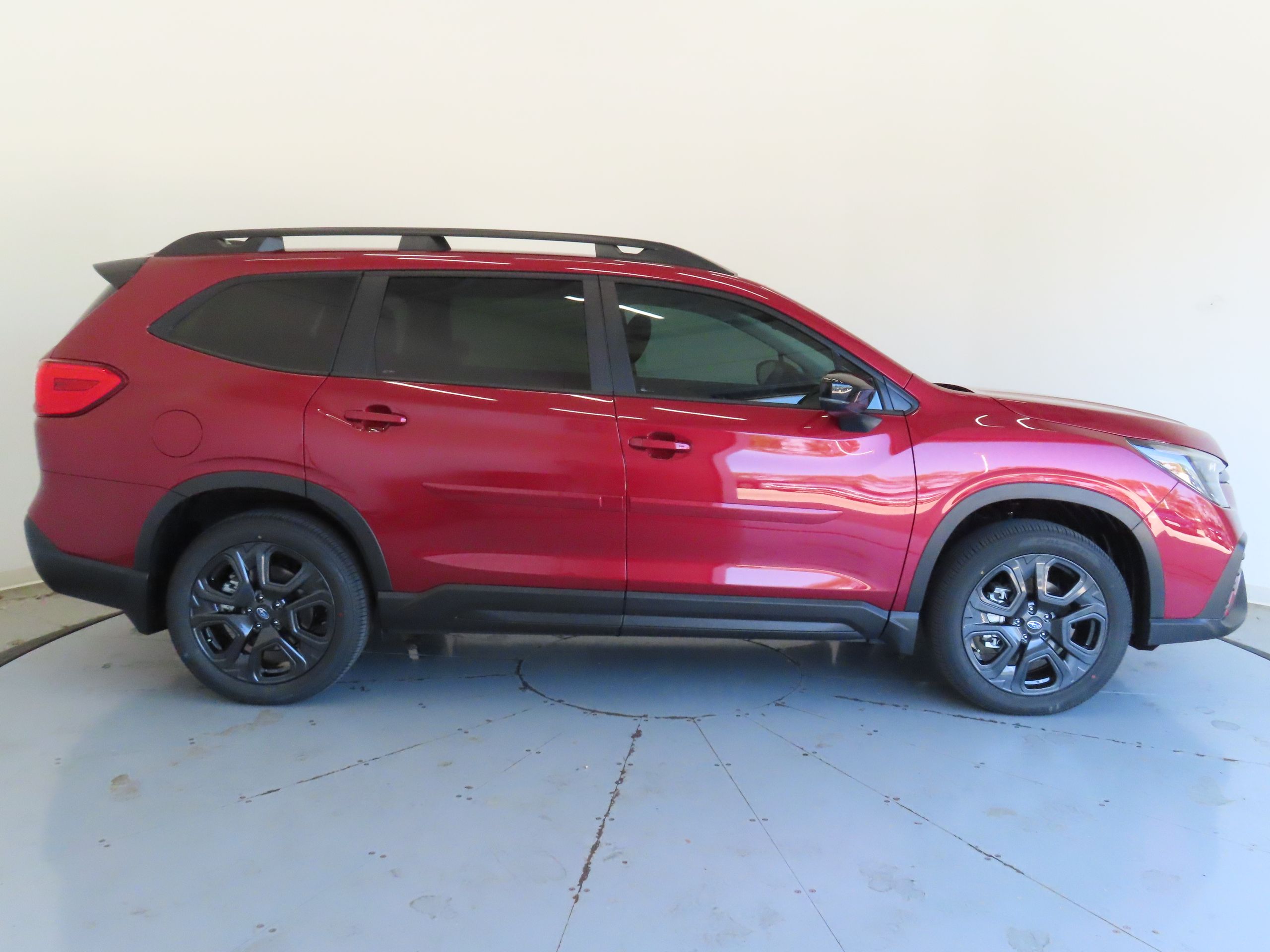2025 Subaru Ascent Onyx Edition photo 2