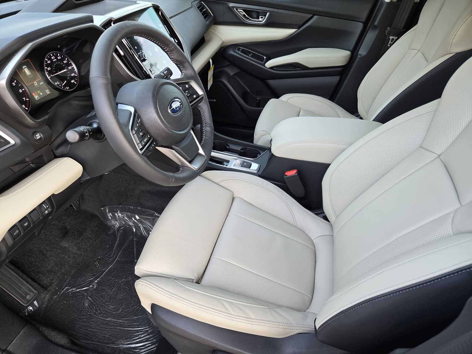 2025 Subaru Ascent Limited photo 3