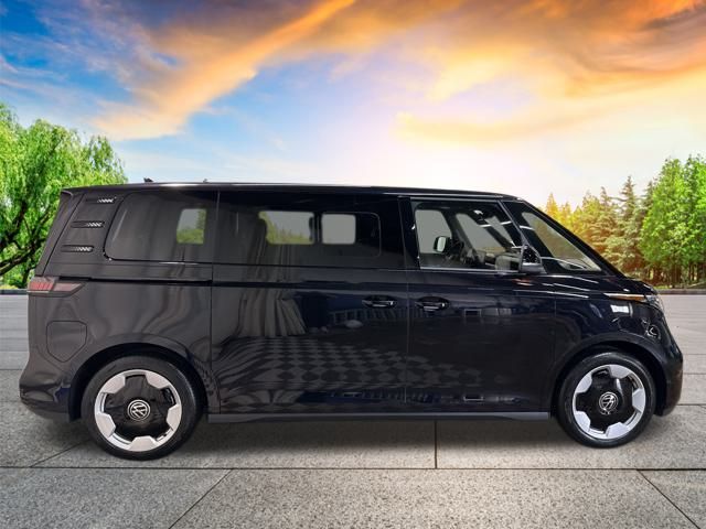 2025 Volkswagen ID. Buzz Pro S photo 3