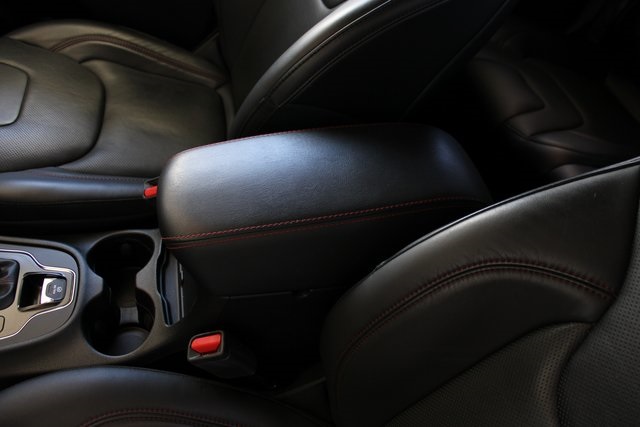 2019 Jeep Cherokee Trailhawk photo 29