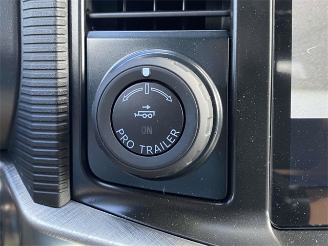 2025 Ford F-150 King Ranch photo 12