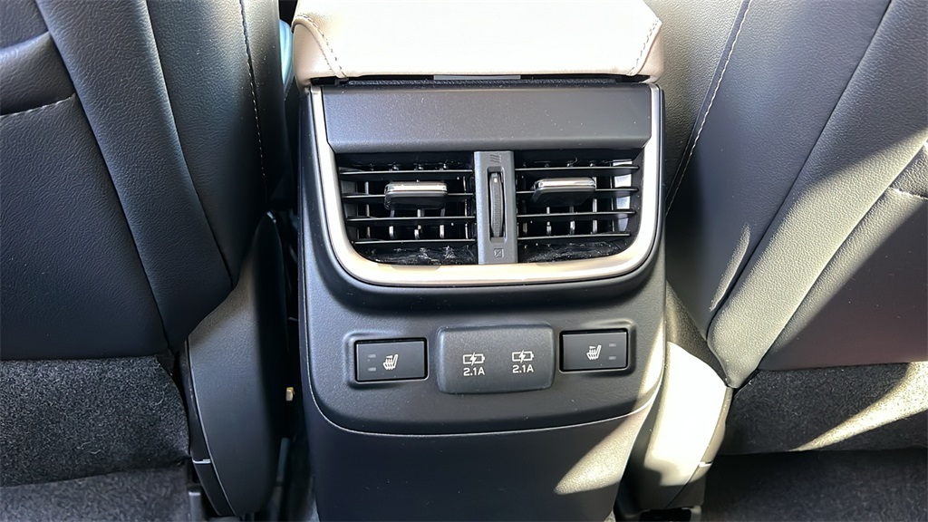 2021 Subaru Outback Limited XT photo 4