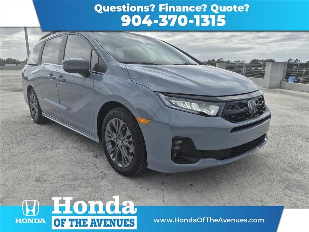 2026 Honda Odyssey Touring's photo