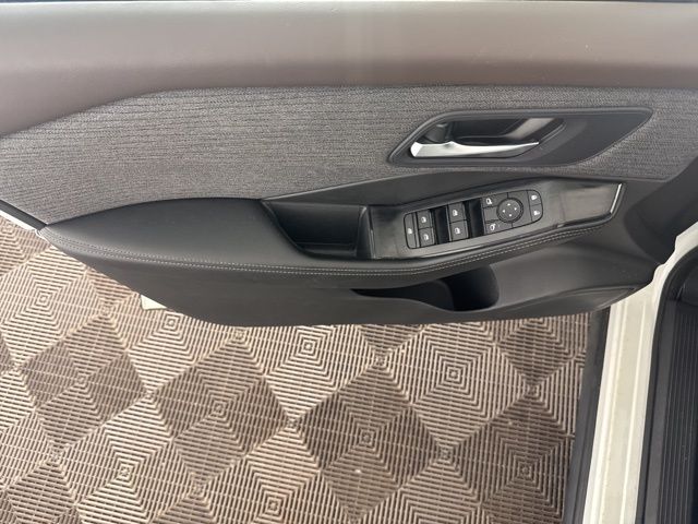 2023 Nissan Rogue SV photo 24