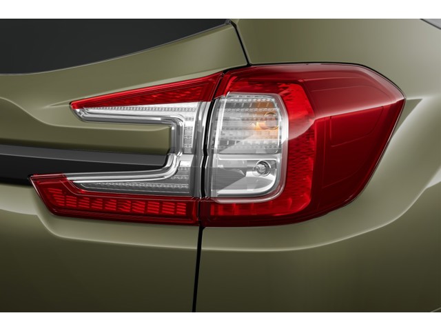2025 Subaru Ascent Onyx Edition Touring photo 12