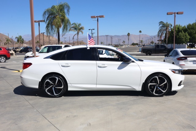 2021 Honda Accord Sport photo 2