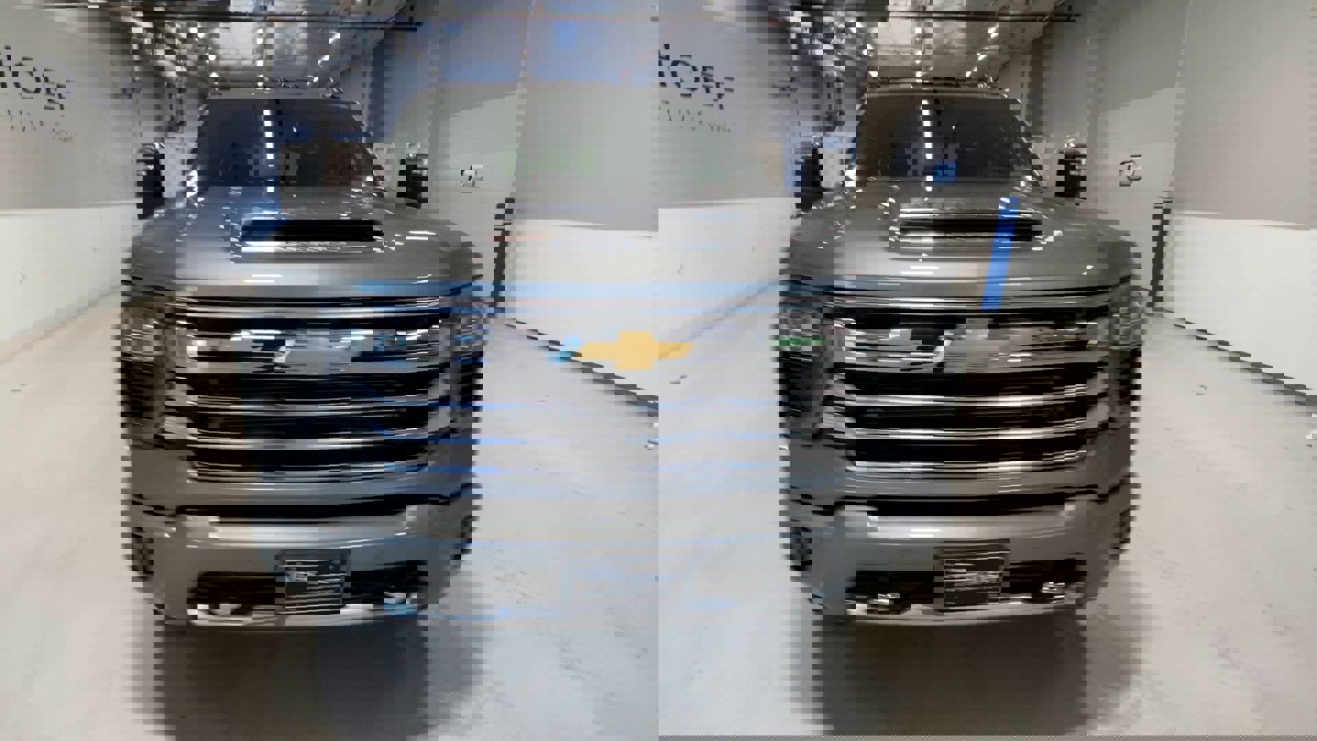 2026 Chevrolet Silverado 2500HD High Country photo 3