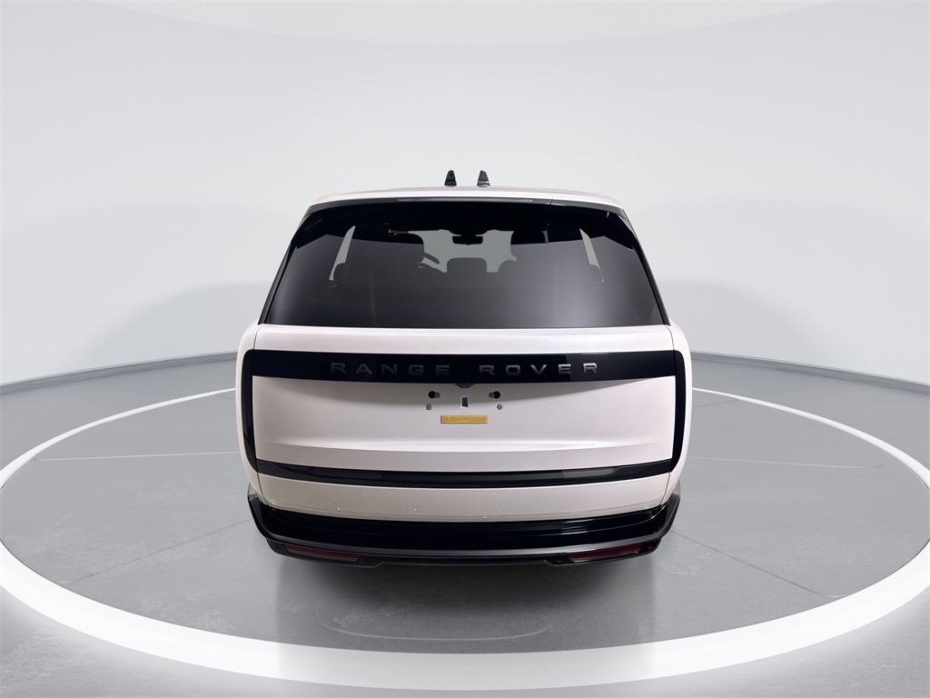2025 Land Rover Range Rover SE photo 7