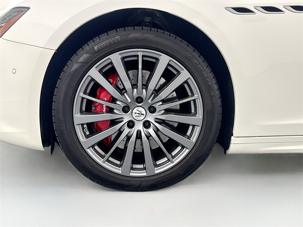 2023 Maserati Ghibli Modena Q4 photo 30