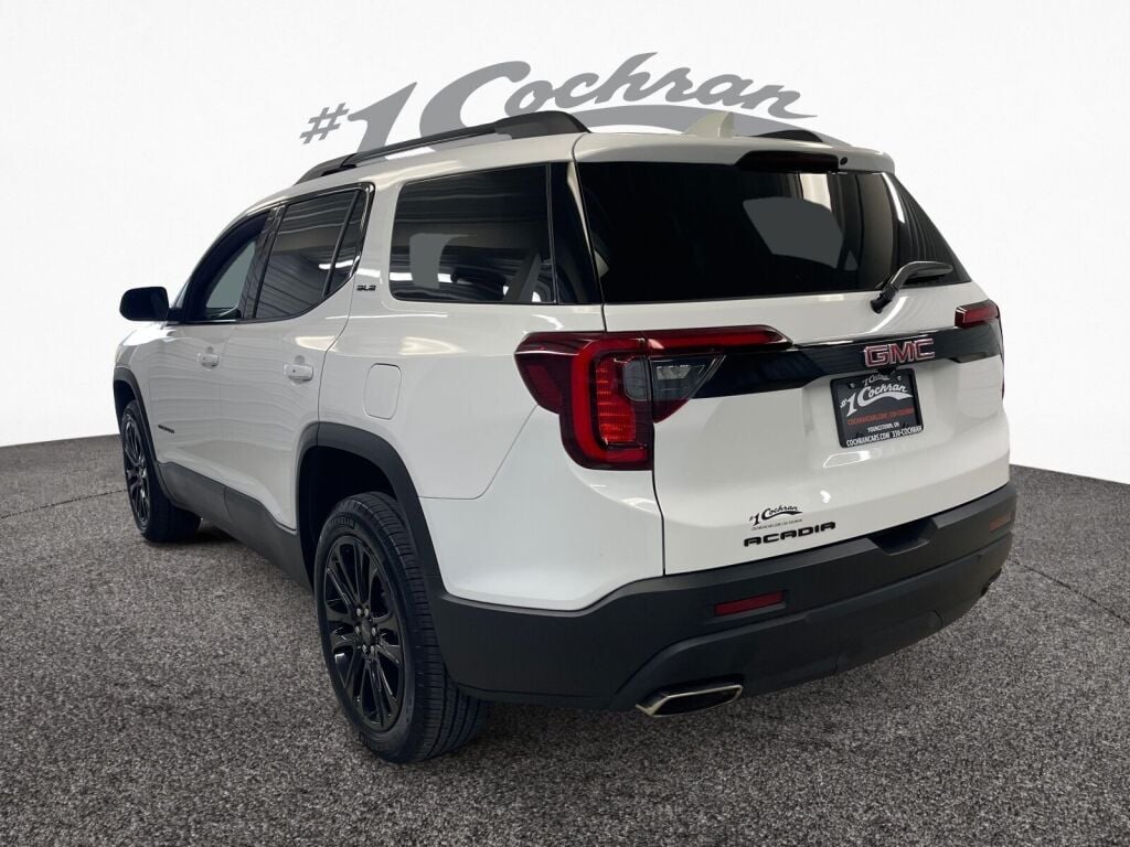2023 Gmc Acadia SLE photo 4