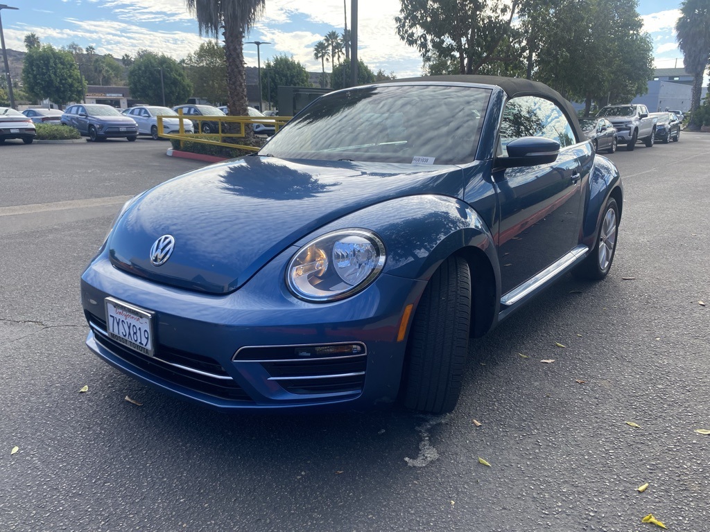 2017 Volkswagen Beetle 1.8T S photo 5