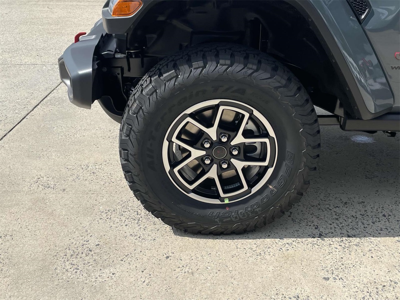 2025 Jeep Wrangler Rubicon photo 33