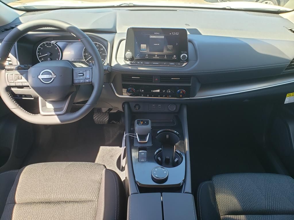 2026 Nissan Rogue SV photo 9