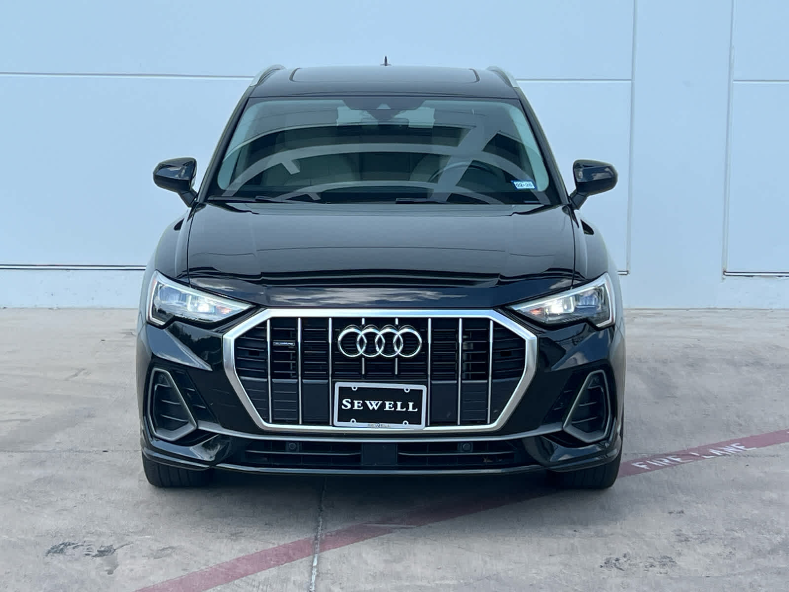 2022 Audi Q3 S line Premium photo 2