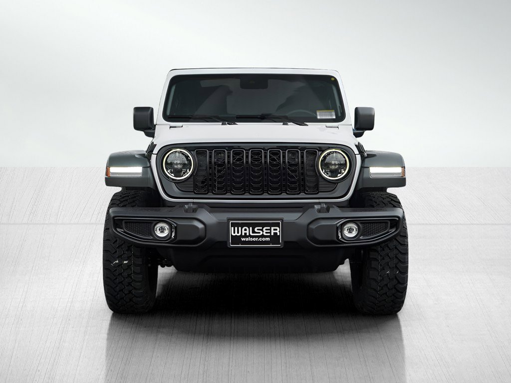 2025 Jeep Wrangler Willys photo 2